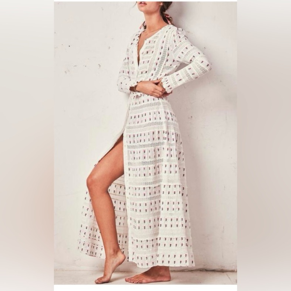 Love shack Fancy white floral Fabiana Dress size 00
NWT